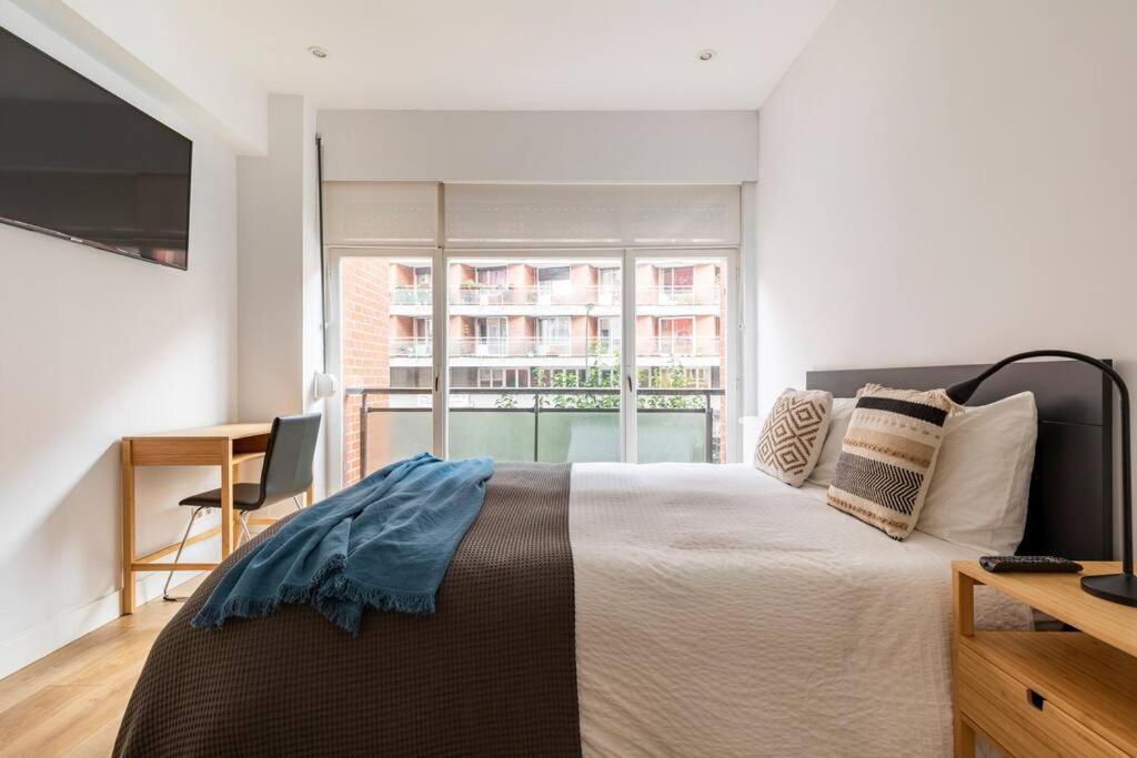 Bilbao City Center By Biscay Apartments Buitenkant foto